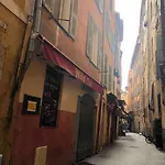 Vieux Nice Vibrant Central Apt