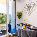 Le Rossini Ap4228 By Riviera Homes * Nice