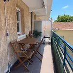 2/3 Pieces Avec Terrasse A * Nice