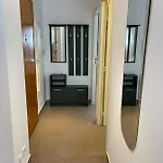 2/3 Pieces Avec Terrasse A Nice