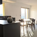 Apartment 3 Pieces Dans Avec Piscine Nice