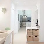 26 , La Riviera Apartment