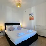 Superbe Appartement Neuf - 5Min Beach Walk