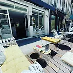 Studio A Louer Au Coeur Du Carre Dor A Nice, Rue Dalpozzo A 150 Metres Des Plages