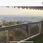 Superbe 2 Pieces Avec Vue Mer Piscine