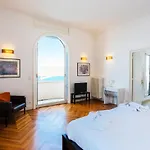 Le Cap De Nice Vi4150 By Riviera Holiday Homes