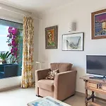 Apartment Fleurs De Furnished Flat *