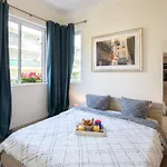 Beautiful , 3 Min Walk , Free Parking, Near Negresco Apartment Nice