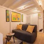 Bright Little Cocoon In Central Nice