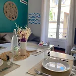 Cosy Blue Apartment