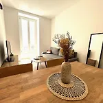 Lamartine Hypercentre 110 Apartment
