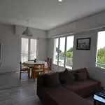 Superbe Appartement Avec Vue Mer Dans Les Hauteurs Du Port De Nice