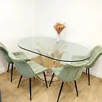 Nice Center - Spacious Apartment - 4 Pax