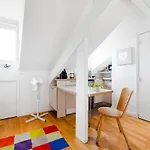 Studio On The Attic 3min From The Sea & Main Street Apartment