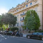 #34 Studio Victor Hugo- 5 Minutes From The Beach