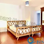 Riviera: Spacious 3-bedroom With Sea View In Old Town