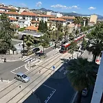 Homestay Promenade Des *