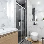 Large Haussmanian In The Heart Of Apartment *