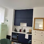 Charming 1 Bed Flat In Nice, 300M From Beach