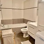 Apartment Au Coeur De Pour 4 - Clim & Wifi *