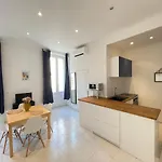 Apartment Renting - Grimaldi - Place Heart Of Golden Square - Ac - Fully Equipped
