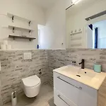 Apartment Renting - Grimaldi - Place Heart Of Golden Square - Ac - Fully Equipped *