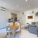 Apartment Renting - Grimaldi - Place Heart Of Golden Square - Ac - Fully Equipped *