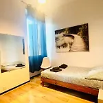 T3 - 3 Chambres Proche Toutes Commodites