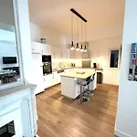 Apartment Large Haussmanian In The Heart Of Nice