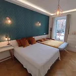 Nice Central Boutique Studio Apartments 1