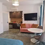 Boutique 2