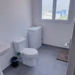 Seaside Haven: Private With Ocean View And Convenient Transport Links Nice