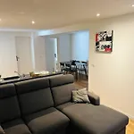 Apt T4 En Rez De Maison