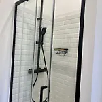 3 Pieces A Apartment *