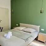 Apartment 3 Pieces A *