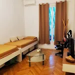 Dolce Bilocale Con Terrazzo