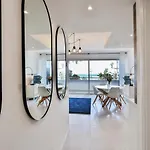 Incroyable Vue Mer, 2 Pieces Refait A Neuf Avec Piscine Sur Le Toit/ Wifi/Ac