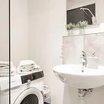 The Place To Be In Apartment