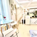 Petit Cocon En Duplex - Centre-ville & A 2 Minutes * Nice