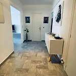 Confortable Et Spacieux 3pieces, Tres Bien Situe Apartment *