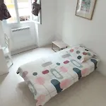 Private In Shared In The Center Of Apartment