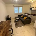 Studio * Nice