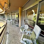 Seaside Pool And Tennis Apartment