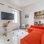 Apartment Claudia - -quiet- Near The Sea- Ac- Private Parking