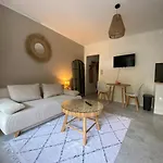 Cosy 2 Pieces, Jardin Privatif Et Piscine Fabron