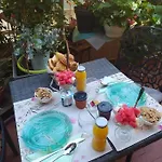 Chambre D\'Hote De Charme Avec Petit Dejeuner Offert