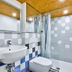Apartment Studio Avec Mezzanine Au Coeur De La Vieille *