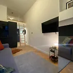 105 B - Tres Beau Studio Avec Mezzanine Refait A Neuf Hyper Centre/ac
