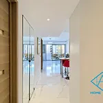 Royal Lux Spacious Seaside Pool Apartment *