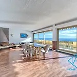 Royal Lux Spacious Seaside Pool Nice